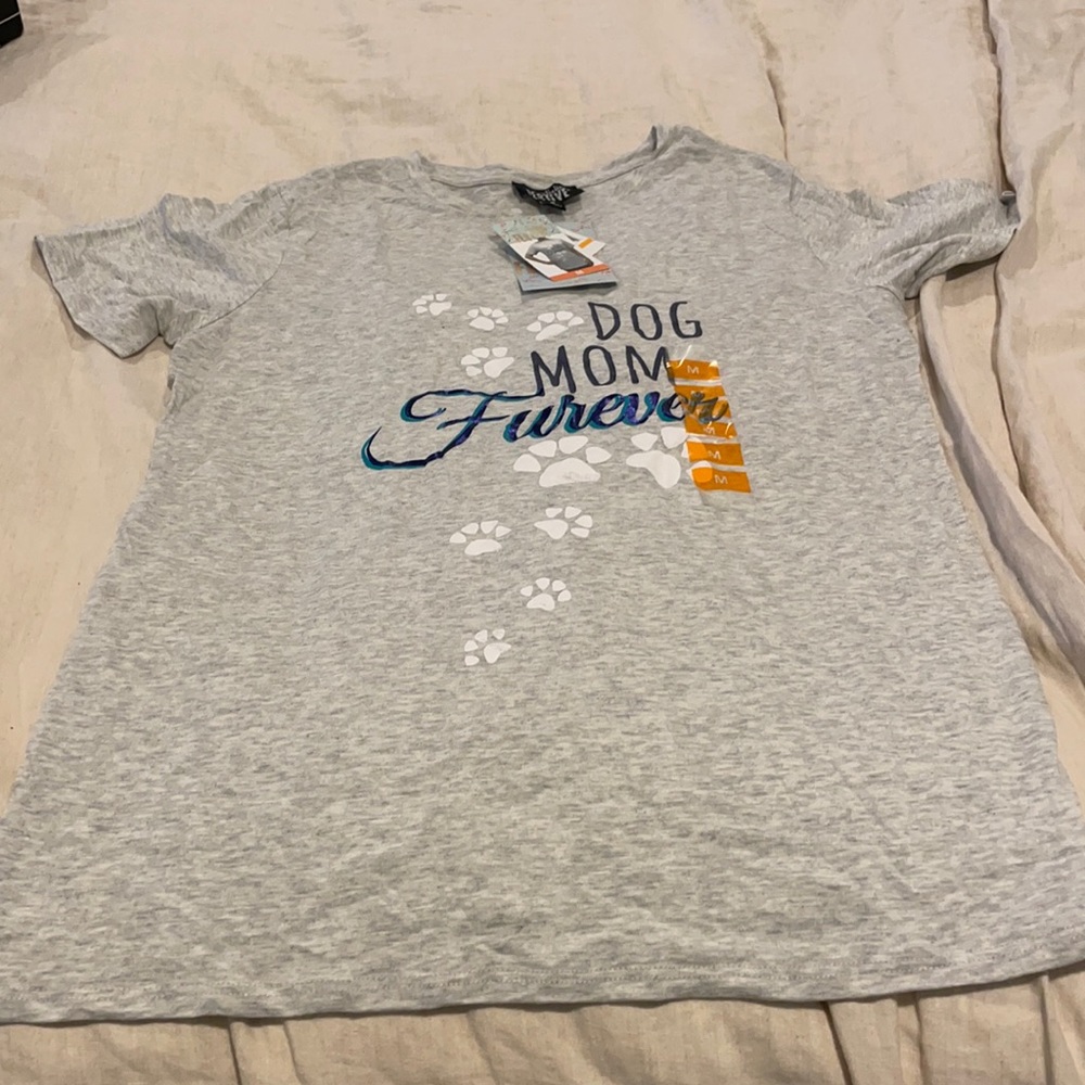 Dog Mom Tshirt - M